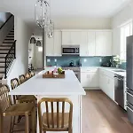 Spacious 4br, Rooftop Patio, Garage, Walk To Faves, 5 Mins To Nissan Stadium, Less Than 10 Mins To Broadway, 24 Hr Hospitality, Great For Groups Holiday home