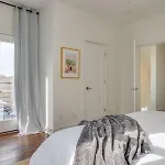 Luxury Hillsboro Village Rooftop Retreat Sleep 12 W Chef S Kitchen Smart Tvs & Garage Walk To Vanderbilt Pancake Pantry & Boutique Shopping Minutes To Broadway 12 South & The Parthenon 24 7 Hospitality * Nashville