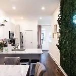 Luxury Hillsboro Village Rooftop Retreat Sleep 12 W Chef S Kitchen Smart Tvs & Garage Walk To Vanderbilt Pancake Pantry & Boutique Shopping Minutes To Broadway 12 South & The Parthenon 24 7 Hospitality *
