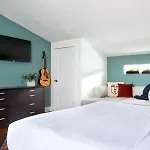 Hillsboro Village Rooftop Retreat With Views, Sleep 12 With Gourmet Kitchen, Smart Tvs & Garage, Walk To Vanderbilt, Pancake Pantry And Boutique Shopping, Minutes To Broadway, 12 South And The Parthenon, Perfect For Groups, 24hr Hospitality * Nashville