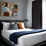 Hillsboro Village Rooftop Retreat With Views, Sleep 12 With Gourmet Kitchen, Smart Tvs & Garage, Walk To Vanderbilt, Pancake Pantry And Boutique Shopping, Minutes To Broadway, 12 South And The Parthenon, Perfect For Groups, 24hr Hospitality *