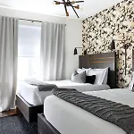 Holiday home Hillsboro Village Rooftop Retreat With Views, Sleep 12 With Gourmet Kitchen, Smart Tvs & Garage, Walk To Vanderbilt, Pancake Pantry And Boutique Shopping, Minutes To Broadway, 12 South And The Parthenon, Perfect For Groups, 24hr Hospitality