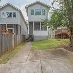 Family In 12 South, Mins To Local Favorites, Screened In Porch, Walk To Shopping In 12 South, 10 Minutes To Broadway, Dedicated Parking, Perfect For Families, 24 Hr Hospitality Holiday home