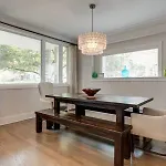 Holiday home Family In 12 South, Mins To Local Favorites, Screened In Porch, Walk To Shopping In 12 South, 10 Minutes To Broadway, Dedicated Parking, Perfect For Families, 24 Hr Hospitality
