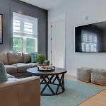 Roomy 1-level Near Vanderbilt With Parking, 1 Story, Secure Parking, Patio 3 Miles To Broadway Holiday home *