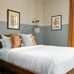 The Morris - Designer Flair 2 Miles To Broadway! Holiday home