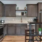 Holiday home Stylish East Nash Townhouse, Walk To Favorite Eats, Cozy Den, Workspace, Smart Tvs And Fast Wifi, Full Kitchen, Garage And 24 Hr Hospitality, Near Mas Tacos, Rosepepper And Five Points, 10 Min To Broadway