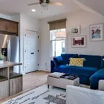 Modern East Retreat, Walk To Local Faves, Cozy Living Space, Smart Tvs & Fast Wifi, Full Kitchen, Garage & Workspace, Steps To Mas Tacos & Rosepepper, 10 Min To Broadway & Nissan Stadium, 24 Hr Hospitality * Nashville