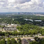 Luxurious In The Heart Of Downtown Holiday home *