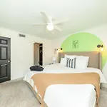 Modern 2Br With Optional Parking Near Vanderbilt & Music Row, Walk To Centennial Park & Mins To Broadway