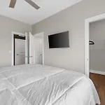 The Malibu Penthouse The Gulch Apartment