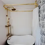 Apartment Dreami East - 2br Retreat With Cozy Patio And Mini Golf Nashville
