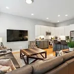 Impressive Nashville Townhouse
