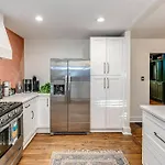 The Wingate Nashville Hot Tub & Airstream Oasis