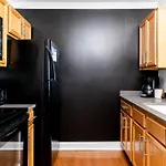Walk To Downtown Broadway With Pool, Parking And Patio * Nashville
