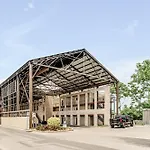 Apartment Oasis Walk To Broadway With Pool, Parking, Gym And Patio Nashville