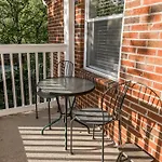 Rockin\' West Nashville Retreat - 5 Miles From Downtown