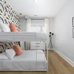 Near Downtown Broadway & Stadium With Free Parking *