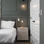 Chic And Cozy Designer 3 Miles To Downtown Nashville