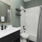 Chic And Cozy Designer 3 Miles To Downtown Nashville