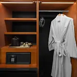 Fraye Nashville, Curio Collection By Hilton Nashville