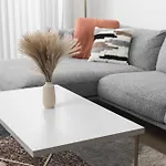 Modern Spacious With Parking By Downtown Broadway Apartment *