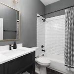 Modern Spacious With Parking By Downtown Broadway * Nashville