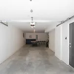Luxury Townhome Skyline Views Mins To Dt Nashville