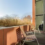 Artsy Chic 1br 30day Min With Wifi Ac Parking Tv Furnished Rooftop