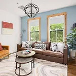 Holiday home Tobacco 212 *