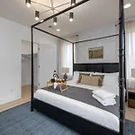 Holiday home - 1400 Napoleon St. *