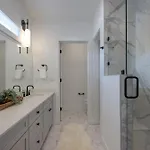 - 1400 Napoleon St. Holiday home *