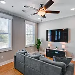 Modern Condo: Walk To Local Breweries! * Nashville