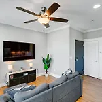 Holiday home Modern Condo: Walk To Local Breweries! *