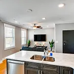 Modern Condo: Walk To Local Breweries! Nashville