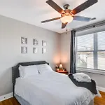 Modern Condo: Walk To Local Breweries! *