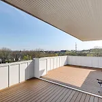 Modern Condo: Walk To Local Breweries! Holiday home Nashville