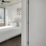 Apartment Landing Modern With Amazing Amenities