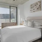 Landing Modern With Amazing Amenities Apartment Nashville
