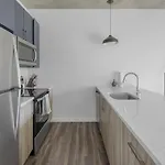 Landing Modern With Amazing Amenities * Nashville