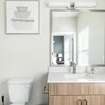 Landing Modern With Amazing Amenities