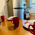 Fairgrounds Playground - Weho - 1Bd 1Ba