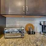 Lofts At 30Th - Contemporary Country - Mins To Broadway