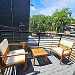 Huge Elegant 1 Bd - Big Living Space, Free Parking