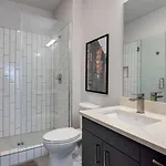 Riffs - 2 Unit Odyssey Combo - Heart Of Midtown Holiday home