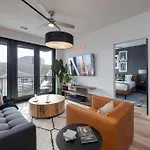 Holiday home Tune - Odyssey - Mins To Broadway - Full Gym! Nashville