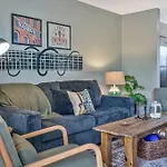 East Nash Local Dining Bars - Sleeps 6