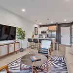 The Stage In Downtown W Pool/gym | Walk To Broadway Holiday home Nashville