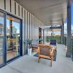 The Stage In Downtown W Pool/gym | Walk To Broadway Nashville