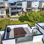 Holiday home New Nash Eras - Rooftop Decks With Hot Tub - 15 Beds Nashville
